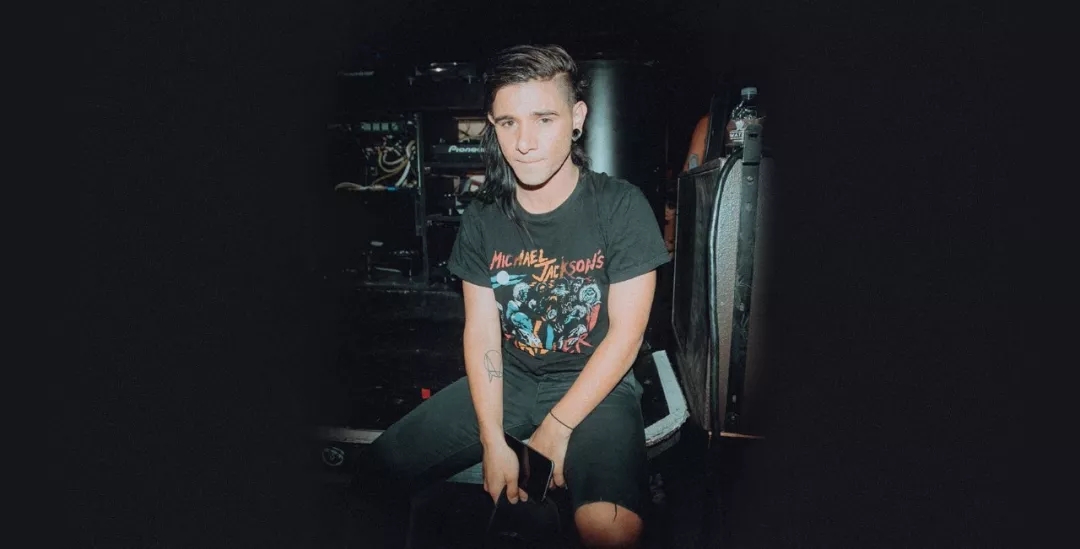 並逐步嶄露 並逐步嶄露